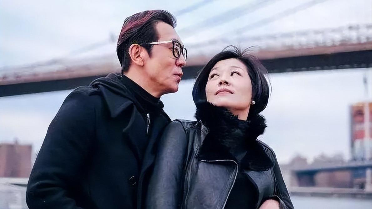 哈文消失的七年：“永失我爱”后，她活成了李咏最期待的样子