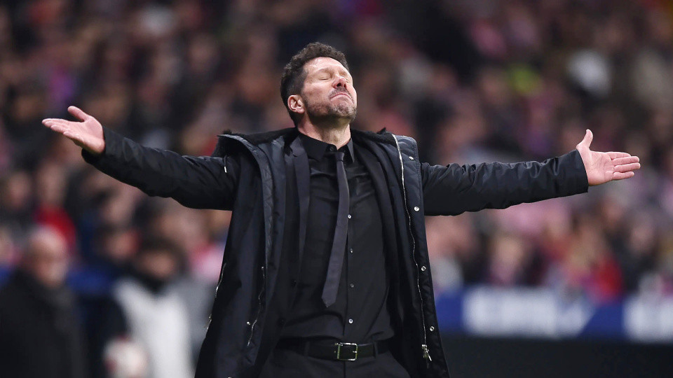 马竞4-0巴萨！阿尔瓦雷斯爆发，亚马尔被锁死，西蒙尼进国王杯决赛稳了