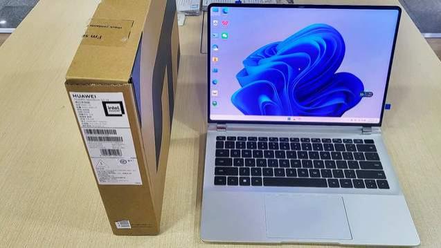 华为高配笔记本电脑，2.8K超清屏加32GB内存，70wh电池续航更久