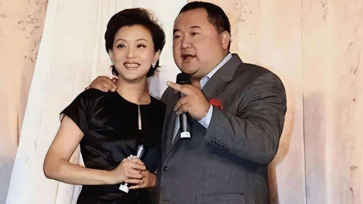 曝出57岁杨澜现状，工作待遇与丈夫态度引发热议