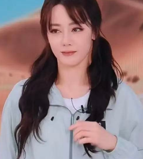 春风捎来花香，我把想念寄给远方发光的你