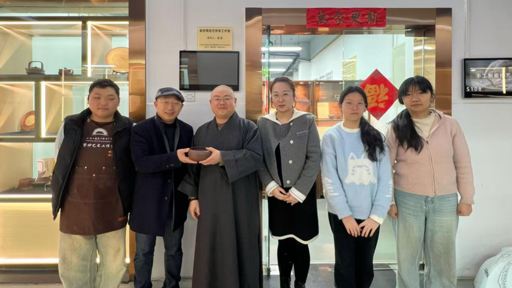 禅心遇紫砂 匠心传文脉 妙华法师和葛韬老师深入文化交流