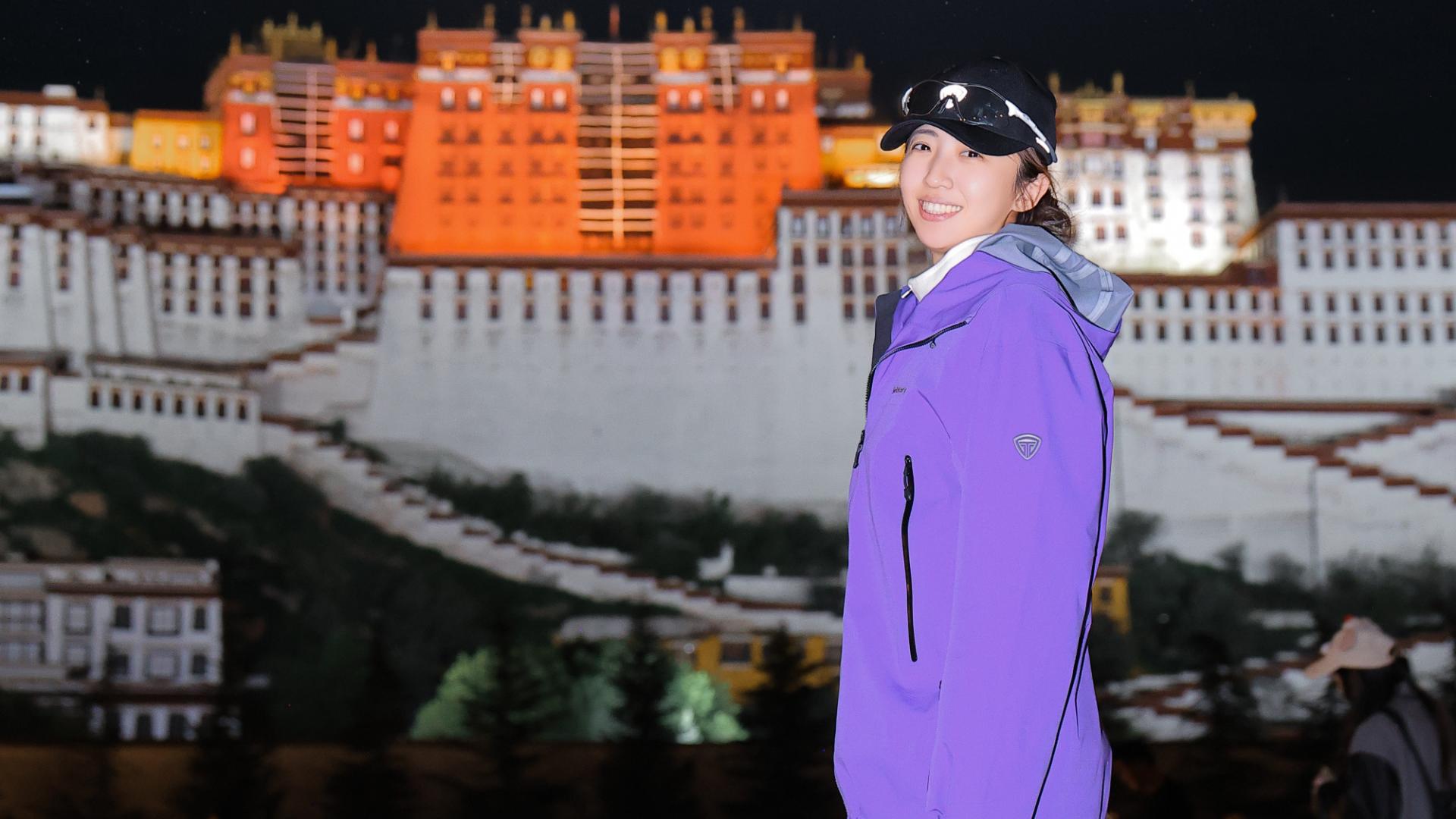 好久不见！中国女排奥运冠军丁霞晒近照，英姿飒爽明艳动人