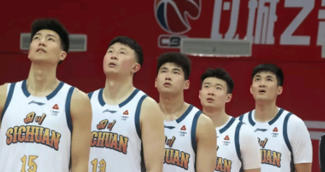 四川男篮赛季全败并非是CBA历史上第一次出现这种情况。CBA2025-2026赛