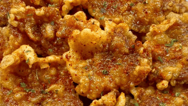 椒盐肉片：外酥里嫩，一口爆香香到跺脚！