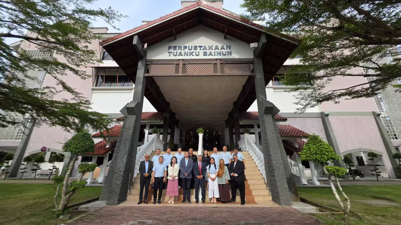合肥滨湖职业技术学院执行校长吴超一行赴马来西亚、印度尼西亚相关高校考察交流