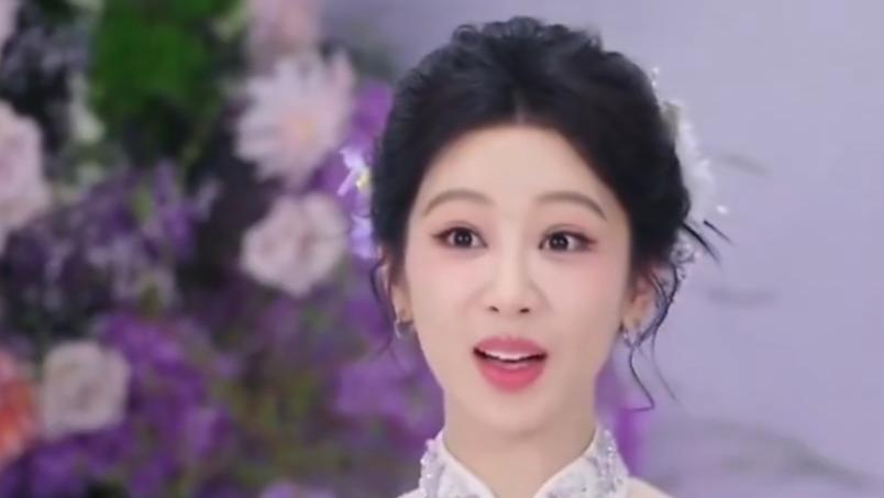 杨紫直播反应太真实：没人通知我啊！网友：内娱活人实锤