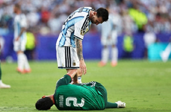  阿尔及利亚媒体：对阵阿根廷比赛VAR裁判已被FIFA内部纪律处分

直播吧06