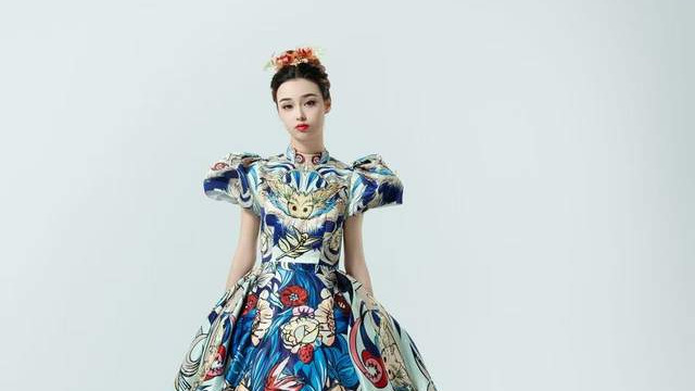 《2026阳光下的我们》人气冠军：中西文化交融的璀璨新星—米蕾娜