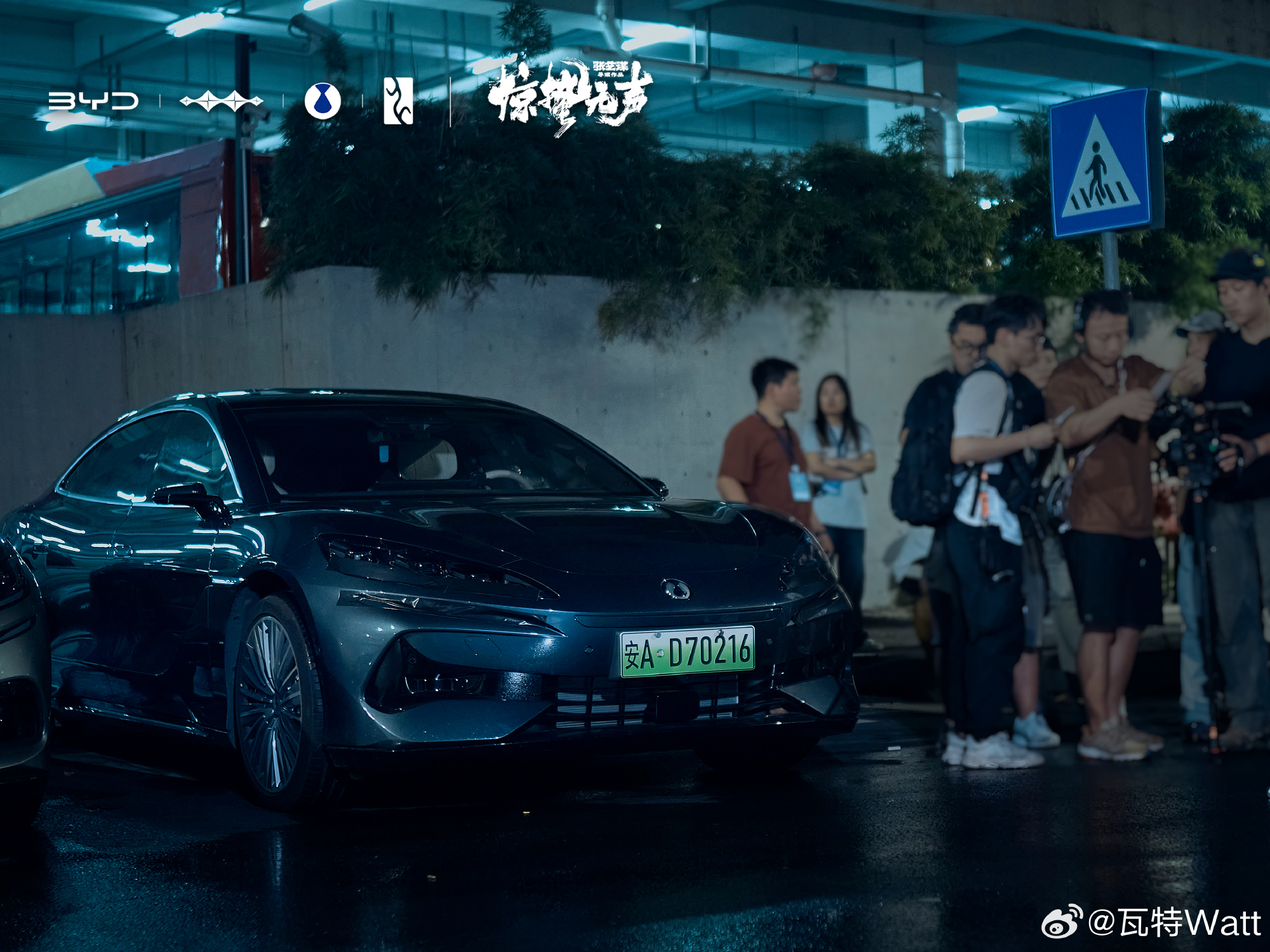 最近张艺谋的《惊蛰无声》好像挺火，刷完电影，除了被剧情和演员阵容吸引，我还发现一