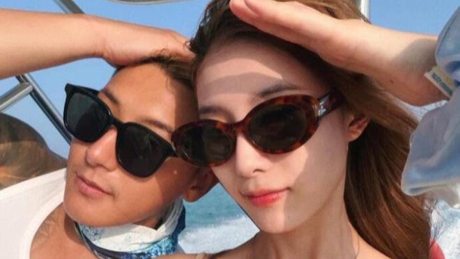 黄子韬开Live面青口唇紫惹粉丝忧虑！