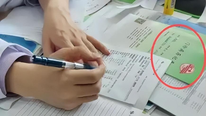 公立三甲医院挂号却被“引荐私院”，患者检查不久离世，医院通报：基本属实，涉事医生系退休返聘人员