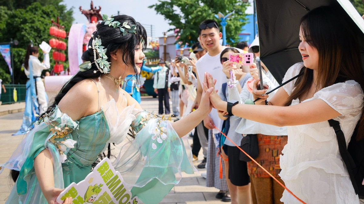 因热爱在此相聚，《天下》十八周年庆为玩家呈现最美大荒！
