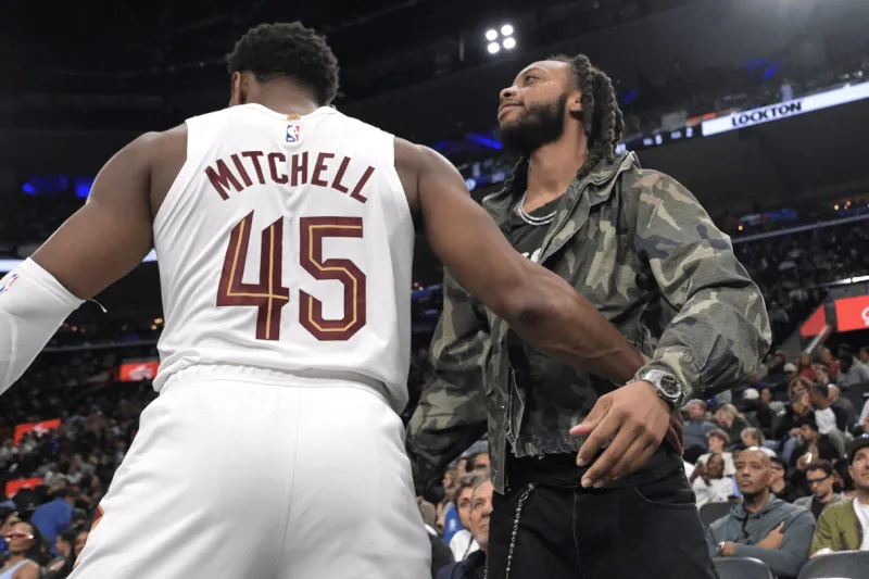 NBA常规赛，快船将对阵开拓者

快船球员达里厄斯-加兰接受了记者采访，谈到了自