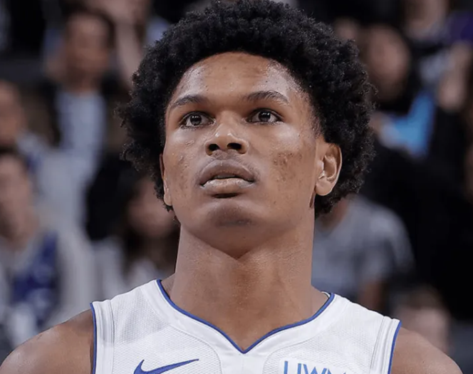 NBA季后赛后活塞球员奥萨尔-汤普森接受了记者采访，谈到了球队失利的原因：“他们