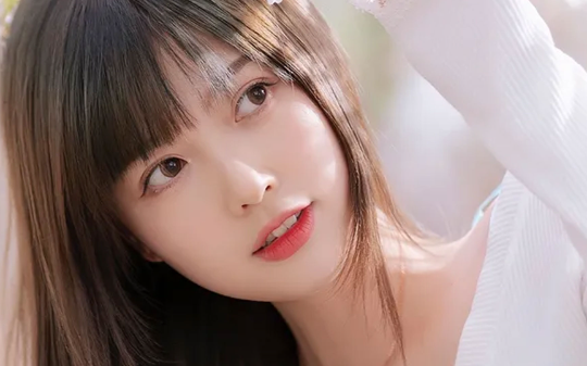 火车坠桥我拼命救全家，一回头老婆正给姐夫做人工呼吸还附赠终身