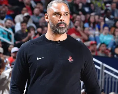 火迷和杜迷没必要对骂，问题只有一个就是乌杜卡

杜兰特做好终结就是大杀器，这赛季