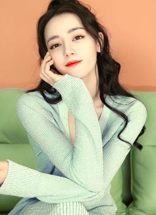 想起你就满心欢喜，连平凡的日子都因你而变得闪闪发光