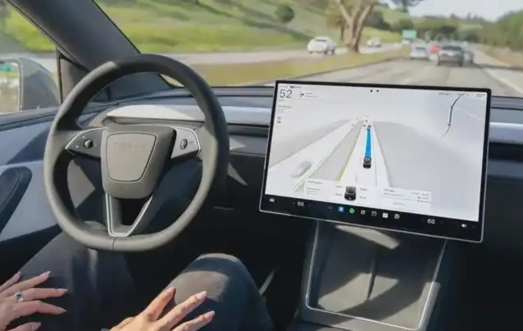 特斯拉FSD终于拿下欧洲首张认证，但欧洲版和美国版其实不是一回事。