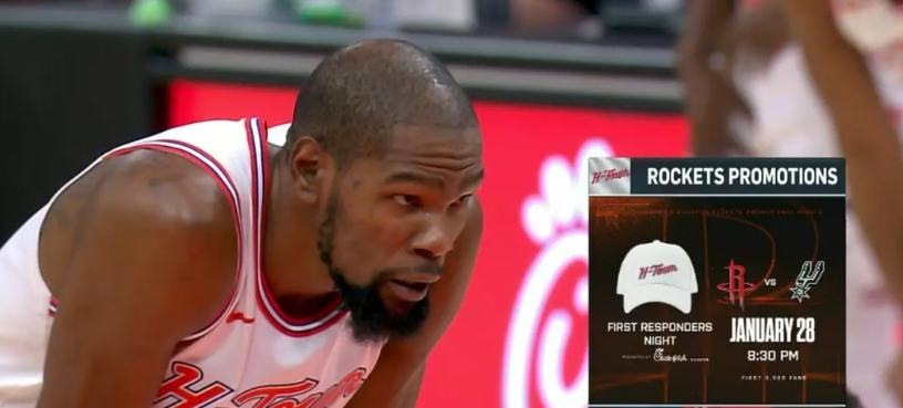 NBA巨星杜兰特绝对后悔加盟火箭了！在今天火箭主场迎战鹈鹕的比赛中，当时比赛进行