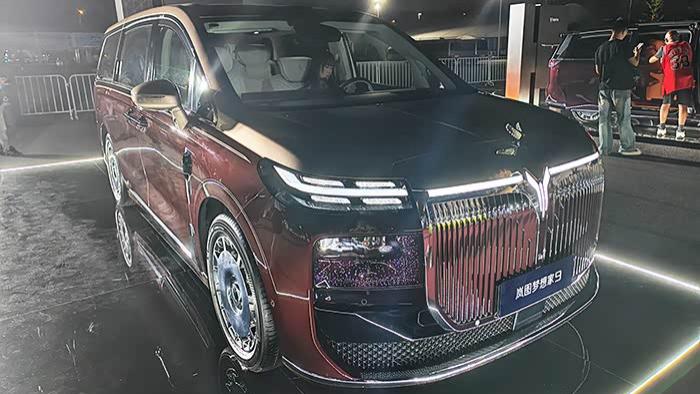 45万级主流新能源MPV，揭秘岚图梦想家9，还买智界V9腾势D9么？
