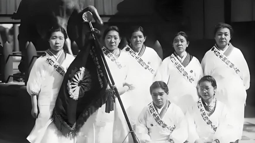 这才是二战日本女兵的真实样子，不要再被“抗日神剧”给骗了