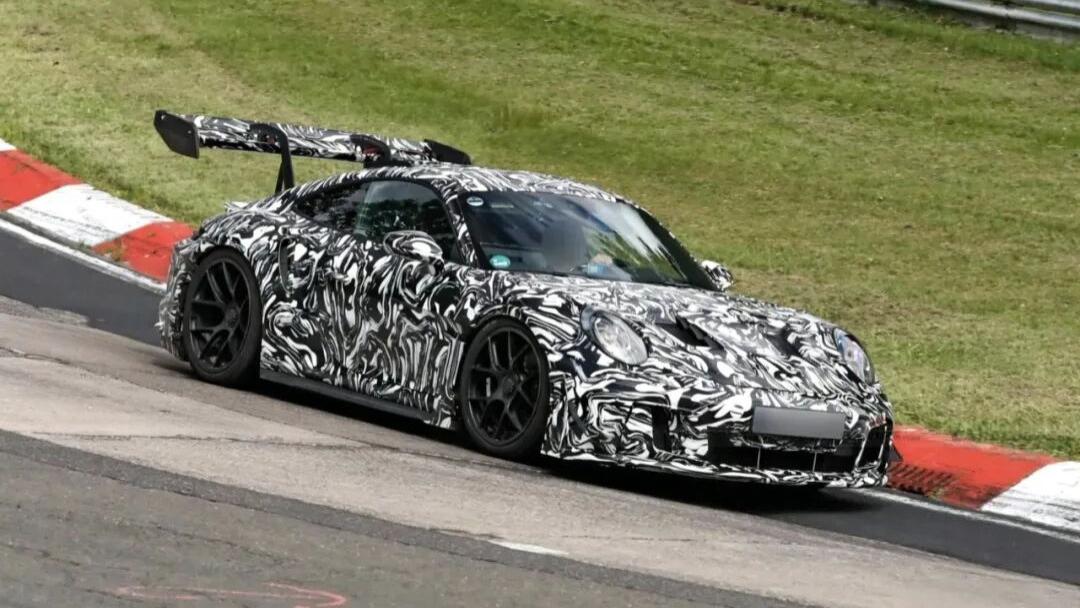 保时捷911 GT3 RS最新谍照曝光，中期改款就要来了
