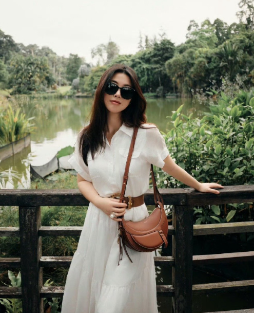 朱珠的面部特征兼具东方古典与西方立体感