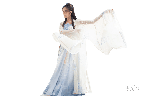 夫君为师妹抽我龙筋，说我皮糙肉厚该忍着。他不知道，那根筋锁着灭世魔龙。筋断，封印解。