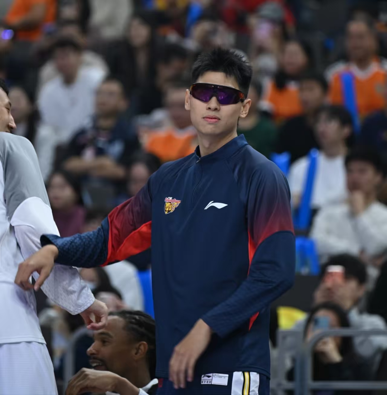 CBA各队纷纷补强，广东也并非按兵不动，两将复出杜锋如虎添翼