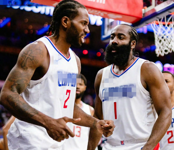 交易得到德罗赞——快船最现实的操作
随着伦纳德的伤停，先不管伤情是否乐观，其历史