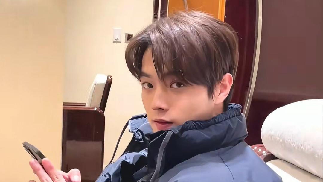 许凯回顾手术经历：曾遇突发状况，特别感谢医护团队