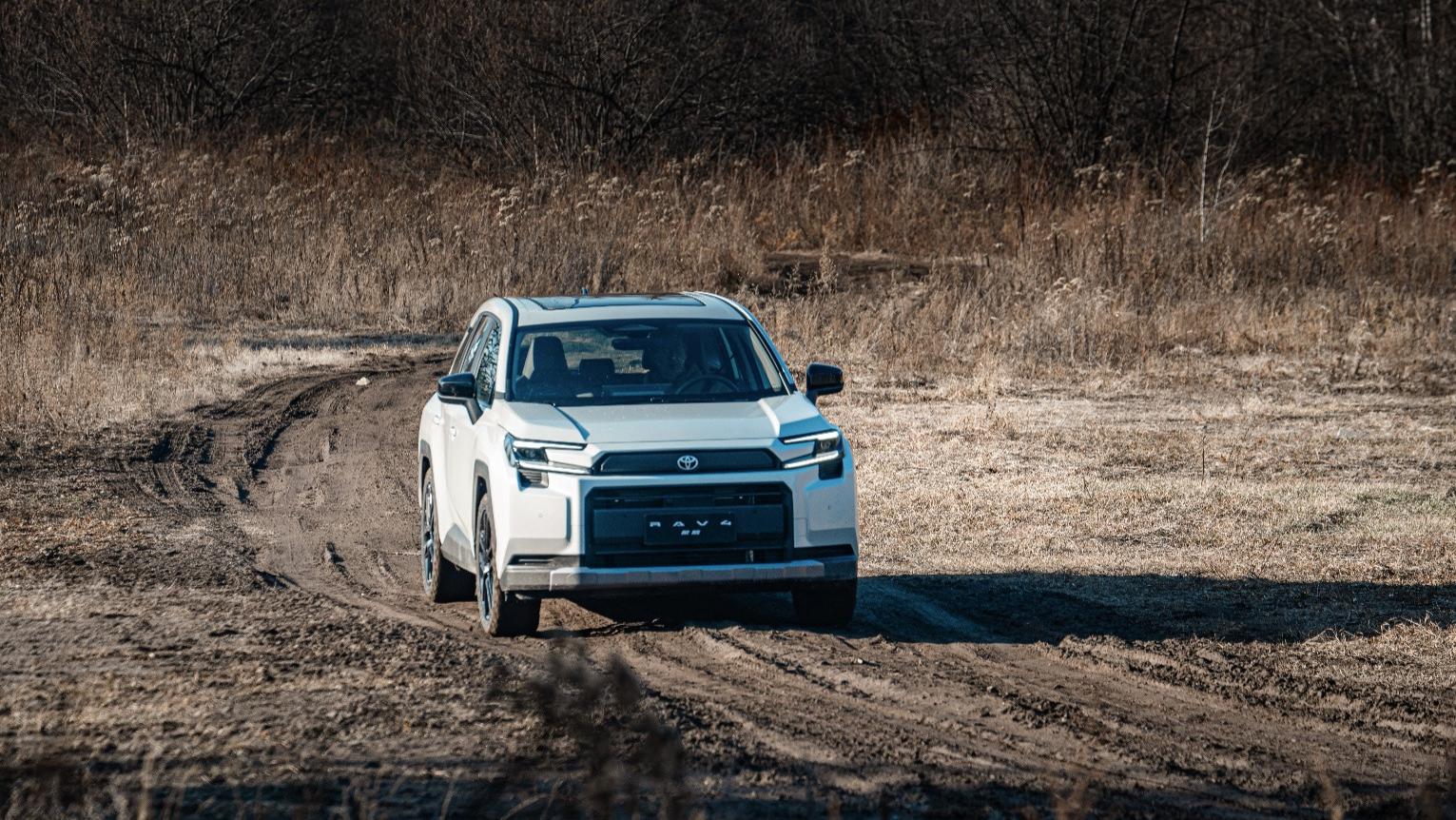 十大“超”点燃动市场，全新荣放打造城市SUV价值标杆