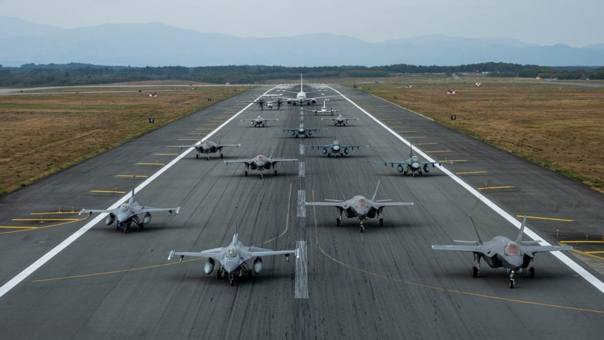 美媒：48架F-35A战斗机将部署在中国“后院”，形成战略包围态势