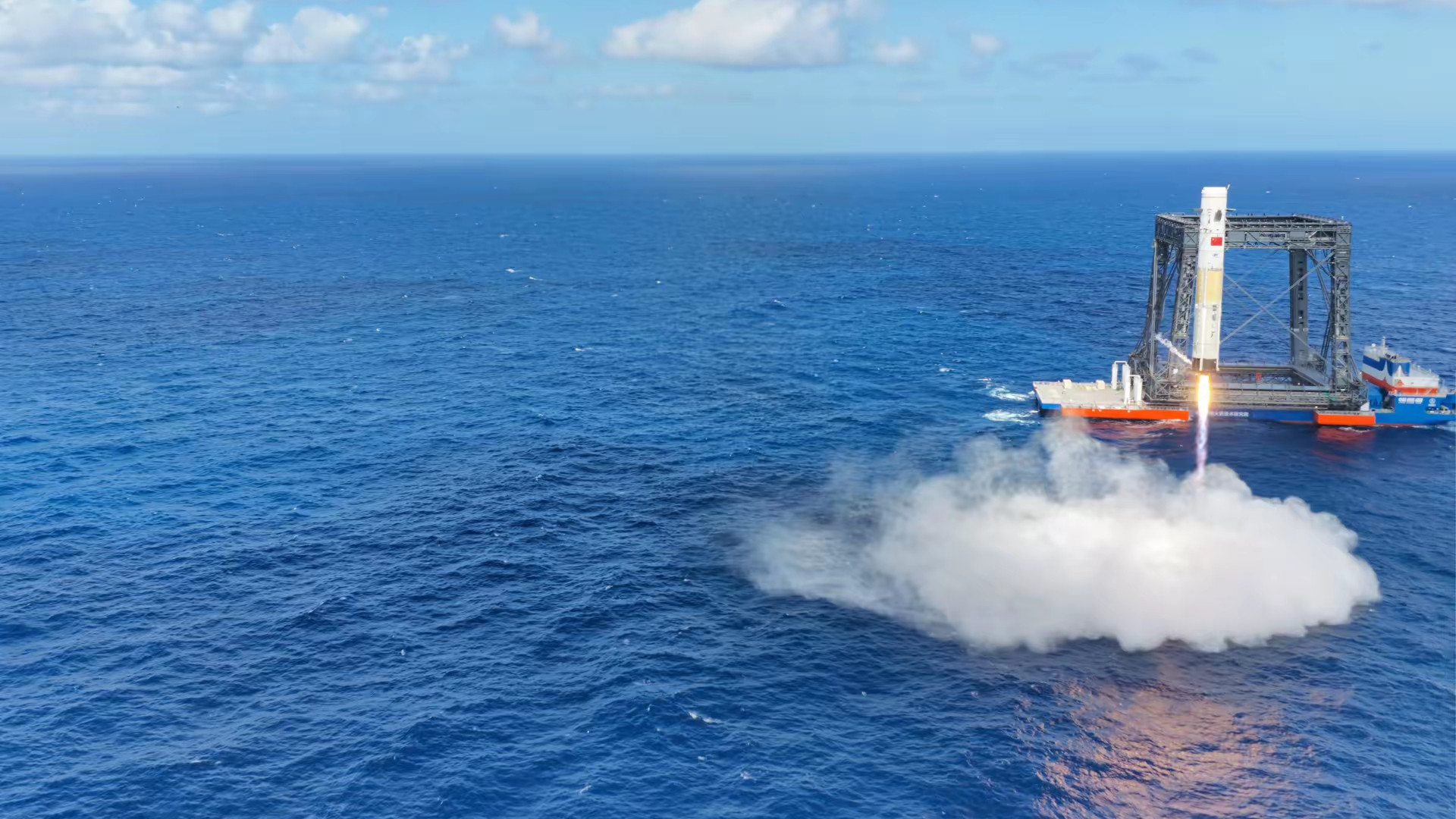 专家权威回应！长征十号落歪了？格栅舵有一个没打开？真相全在这