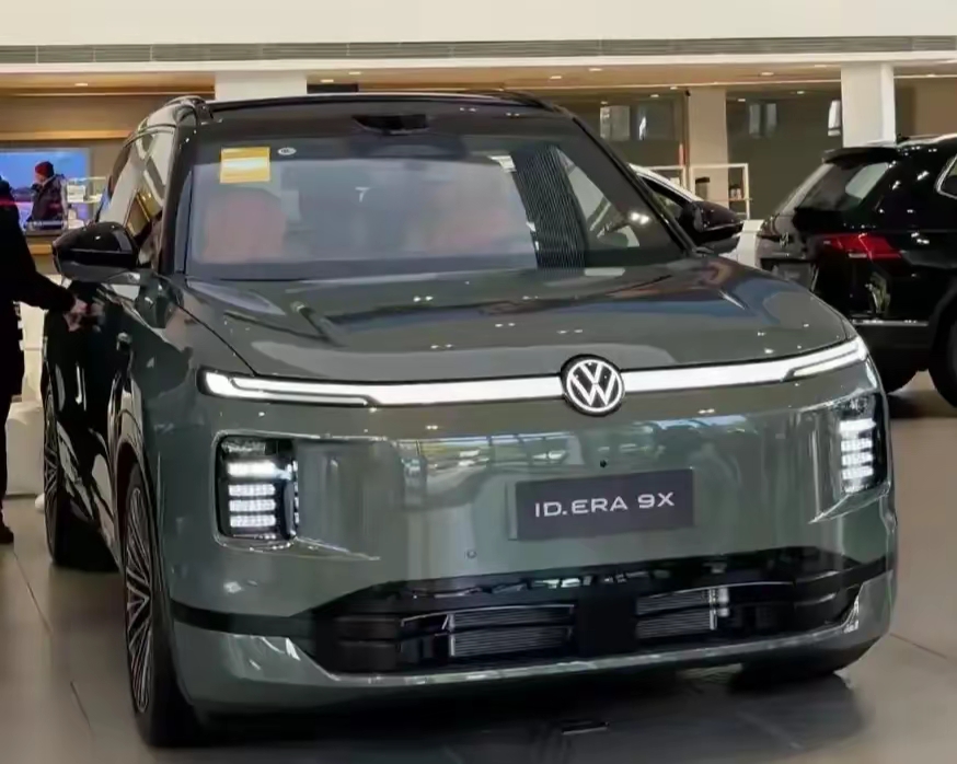 大众这次是真的“杀”疯了！预售32.98万起的ID. ERA 9X，直接把合资旗