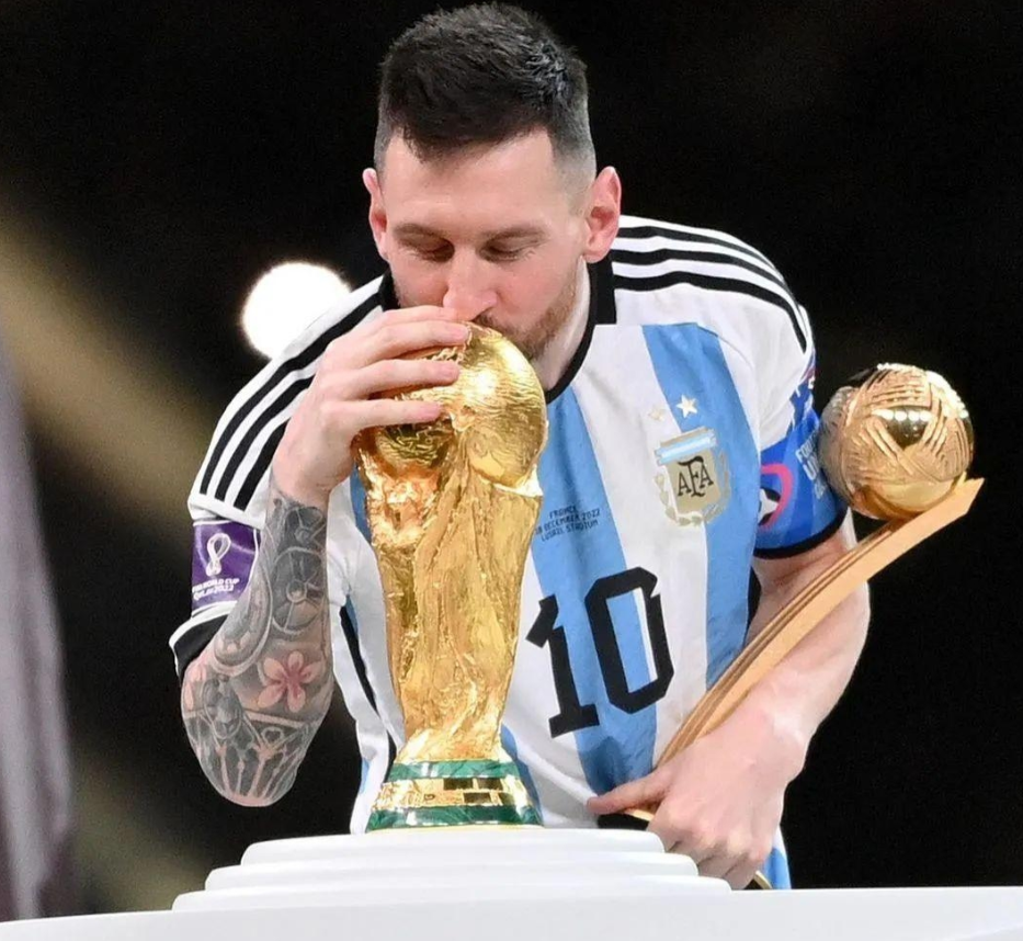 世界杯4强全部产生，法国大战西班牙，阿根廷死磕英格兰！现在的疑问就是姆巴佩和亚马