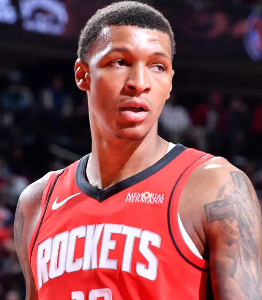 kd的到来对小贾的投射究竟有没有提升

小贾赛季后面的比赛的中距离给我一种很准的