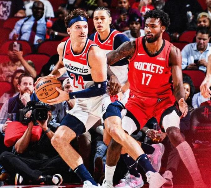 伊森如今相当的稳定。在最近两场比赛当中，伊森一共砍下了32分并且摘下了16个篮板