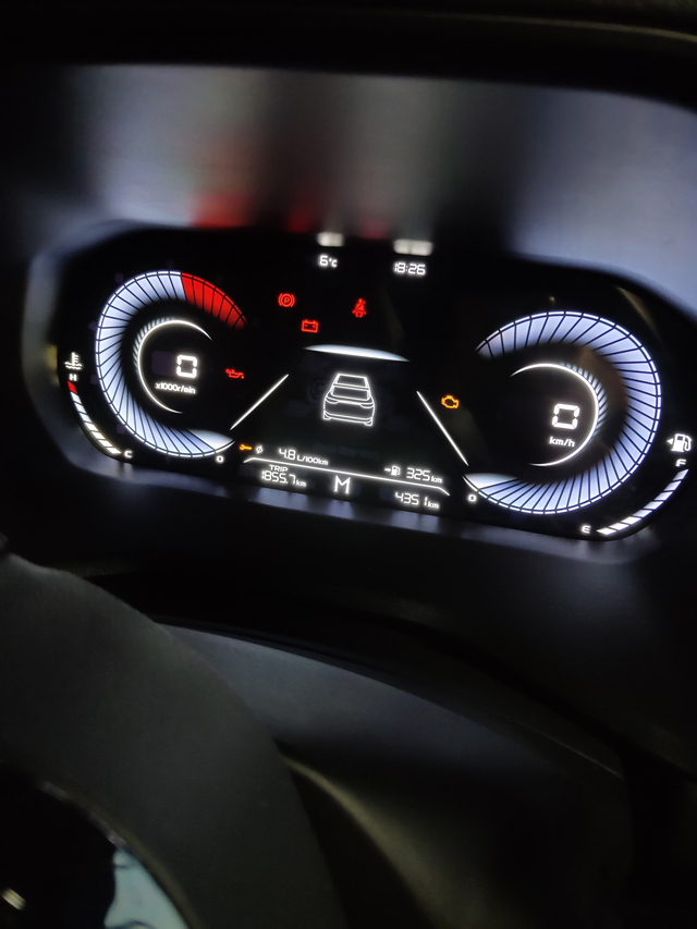 新手新车开了四个月
冷天要过去了，油耗可还行？主要是天天上下班，从农村到郊区上班