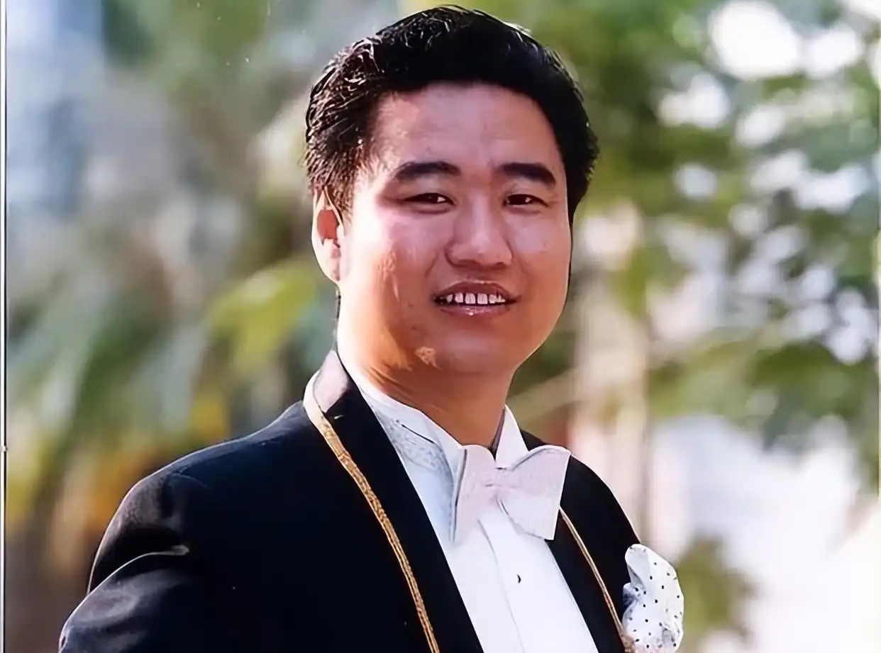 好人丛飞帮助过无数孩子，遗孀因意外去世