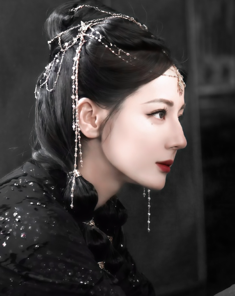 世界是巨大的冰窖，爱是永恒的火苗