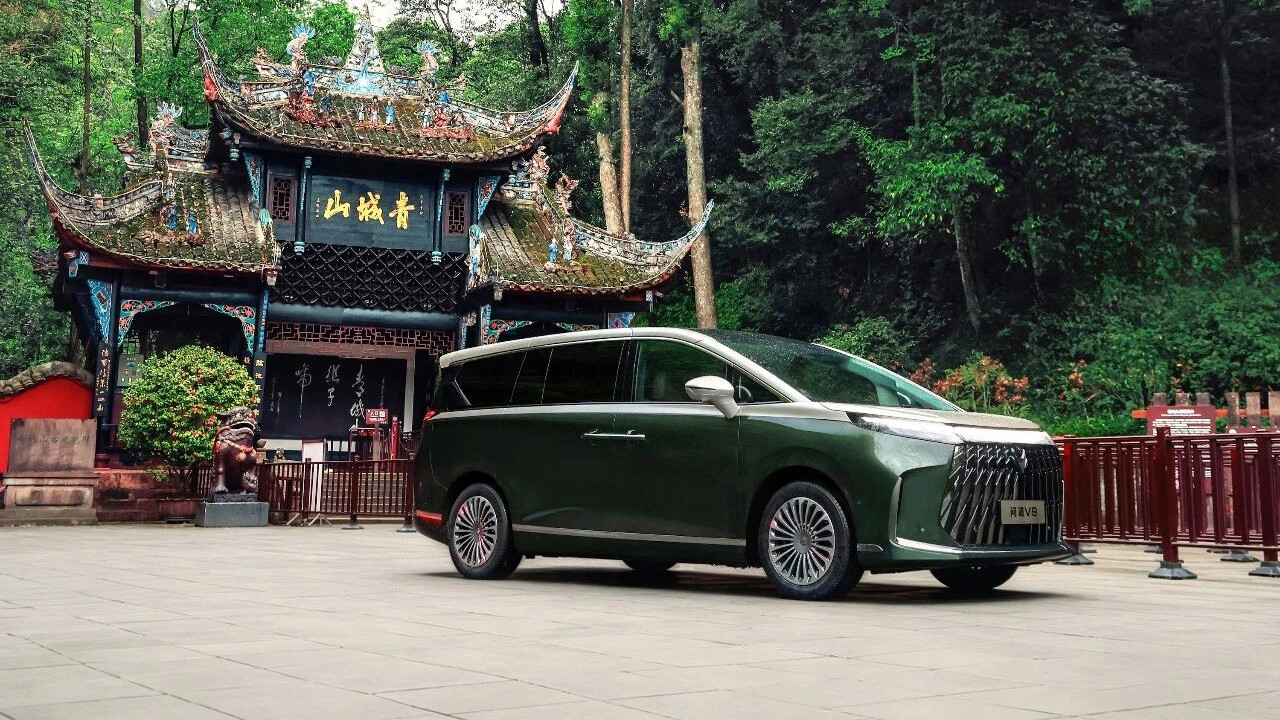 21.99万买5米3的大MPV，极狐问道V9这操作让友商怎么接？
