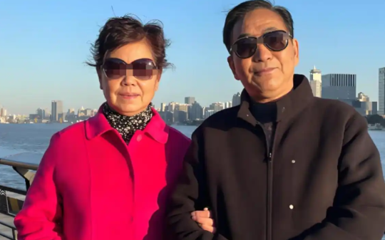 我与 63 岁老同学搭伙