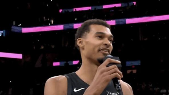 文班29分4盖帽马刺大胜火箭，申京16分已经正在成为负担