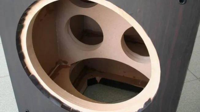 为啥音箱不用实木做箱体？音箱的秘密
