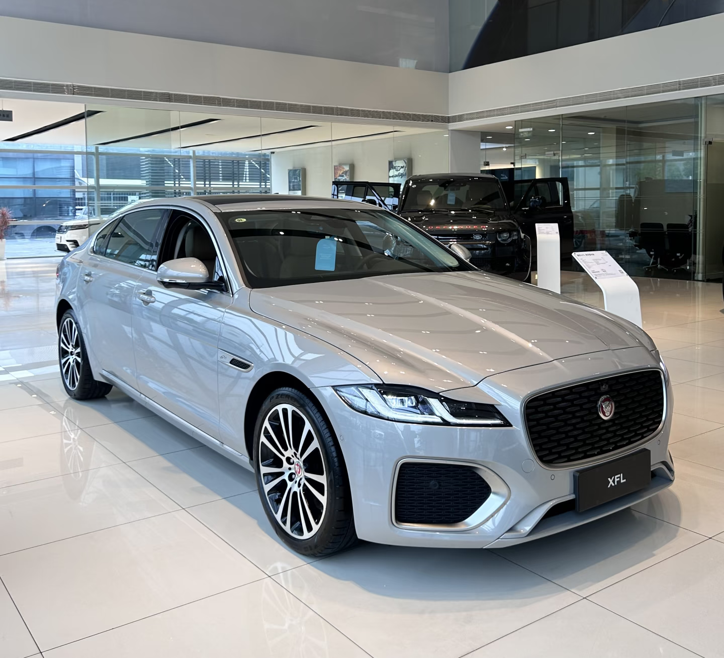 这捷豹XFL，修车时才懂啥叫豪车