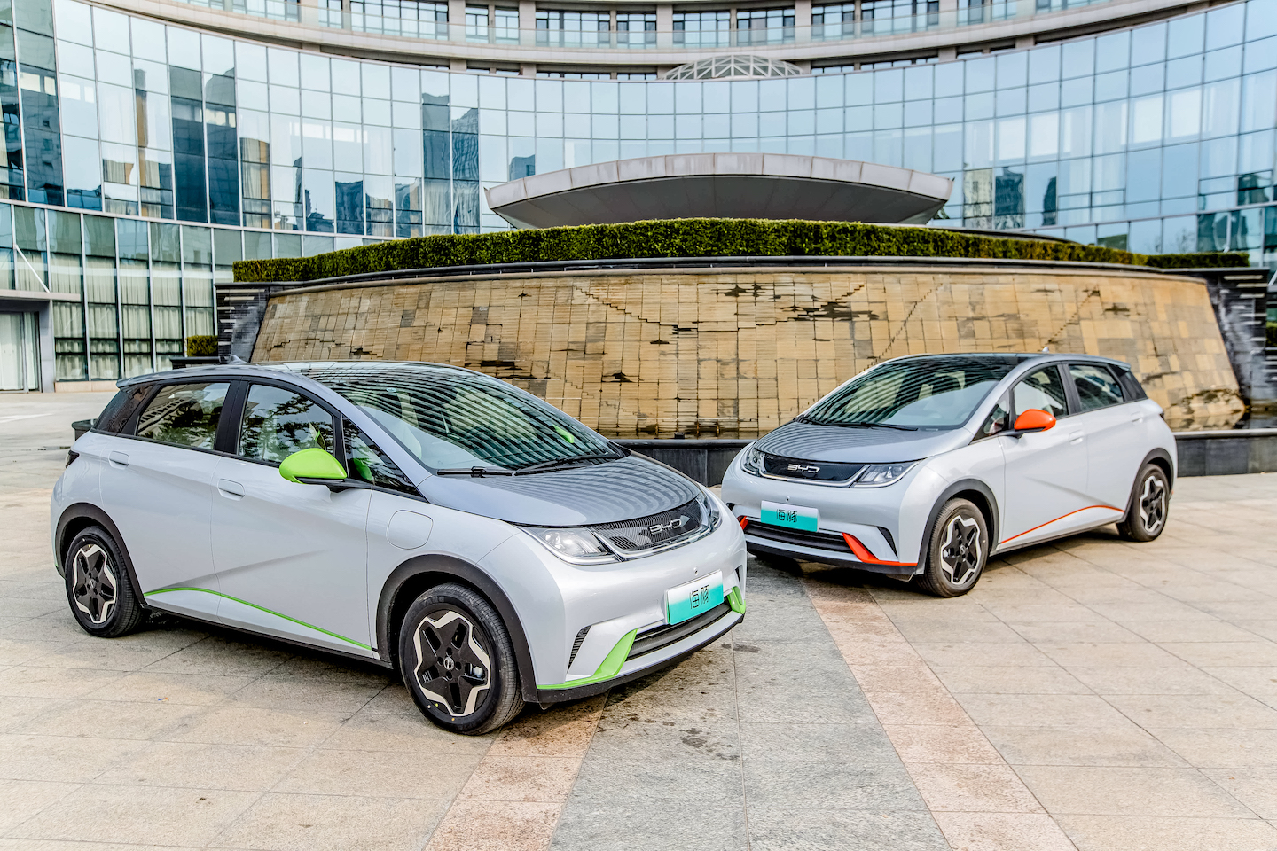 美‮游国‬客在墨西哥‮比坐‬亚迪发出赞叹​‎