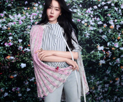 克制里藏着极致的热爱，严谨中透着诗意的从容