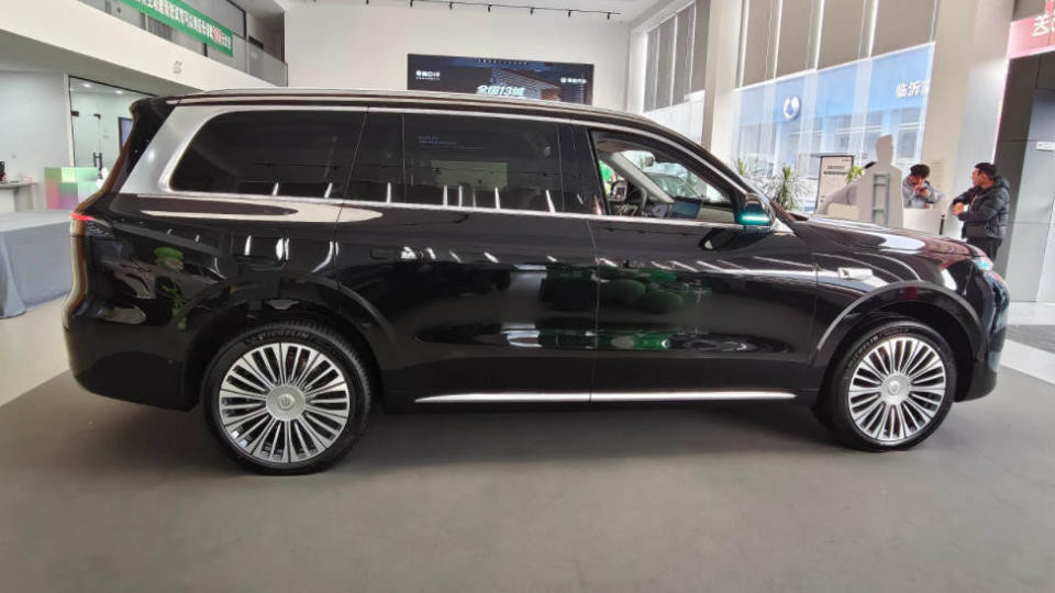 “大型SUV”新的车王：月销量提升到10997台，市场排名又变了
